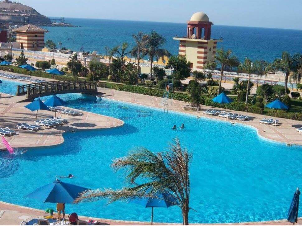 قرية الأحلام  بالساحل الشمالي - Al Ahlam Beach Resort North Coast