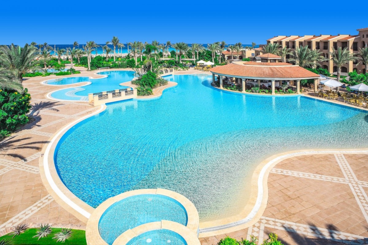 منتجع الماظة باي الساحل الشمالي - Almaza Bay Resort North Coast